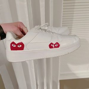 diy COMME DES GARÇONS PLAY inspired shoes